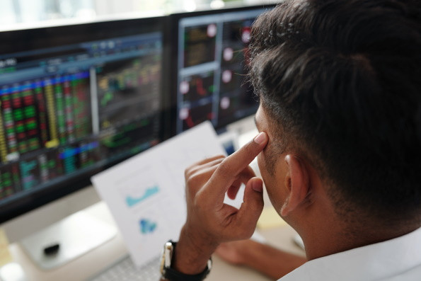 trader-analyzing-stock-market-2021-09-01-07-48-01-utc trader-analyzing-stock-market-2021-09-01-07-48-01-utc